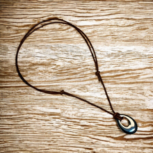 Load image into Gallery viewer, Leather Necklace With Black Hemalyke Donut