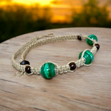 Load image into Gallery viewer, Green Harmony Hemp Necklace With Wooden And Green Glass Beads