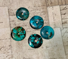 Load image into Gallery viewer, Leather Necklace With Mini Turquoise Donut