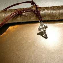 Load image into Gallery viewer, Leather Necklace With Pewter Celtic Cross