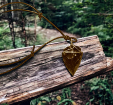 Load image into Gallery viewer, Arrowhead Obsidian Leather Necklace – Handmade Primitive Tribal Jewelry for Men