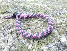 Load image into Gallery viewer, Hemp Bracelet Round Grey Pink - sunnybeachjewelry