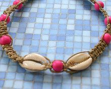 Load image into Gallery viewer, Hemp Necklace Natural with Cowrie Shells and Pink Beads - sunnybeachjewelry