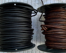 Load image into Gallery viewer, Leather Necklace With Purple Stone Donut