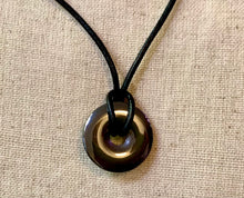 Load image into Gallery viewer, Leather Necklace With Black Hemalyke Donut