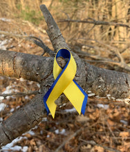 Load image into Gallery viewer, Ukrainian Flag Hemp Bracelet – Blue & Yellow Handmade Unisex Jewelry