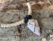 Load image into Gallery viewer, Primitive Flint Arrowhead Necklace – Natural Hemp Cord Design