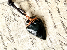 Load image into Gallery viewer, Arrowhead Obsidian Leather Necklace – Handmade Primitive Tribal Jewelry for Men