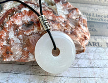 Load image into Gallery viewer, Leather Necklace With Snow Quartz Donut