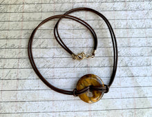 Load image into Gallery viewer, Leather Necklace With Tigereye Donut
