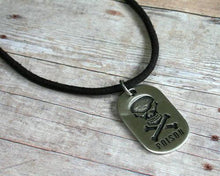 Load image into Gallery viewer, Leather Surfer Necklace With Dog Tag Skull Poison - sunnybeachjewelry