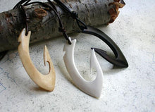 Load image into Gallery viewer, Leather Surfer Necklace With Large Maori Fish Hook - sunnybeachjewelry
