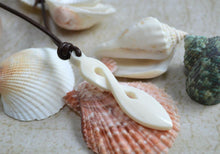 Load image into Gallery viewer, Leather Surfer Necklace With Maori Fish Hook Twist - sunnybeachjewelry