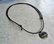 Load image into Gallery viewer, Leather Surfer Necklace With Paua Shell - sunnybeachjewelry