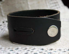 Load image into Gallery viewer, Natural Leather Bracelet Vintage Wide Laced Black - sunnybeachjewelry