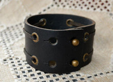Load image into Gallery viewer, Natural Leather Bracelet Weathered Double Laced Black - sunnybeachjewelry