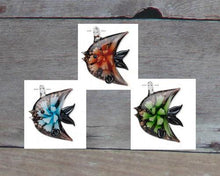 Load image into Gallery viewer, Surfer Phatty Thick Hemp Necklace Glass Fish - sunnybeachjewelry