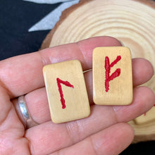 Load image into Gallery viewer, Viking Rune Set, Elder Futhark Runes, Pocket Rune Set, Norse, Pagan, Divination
