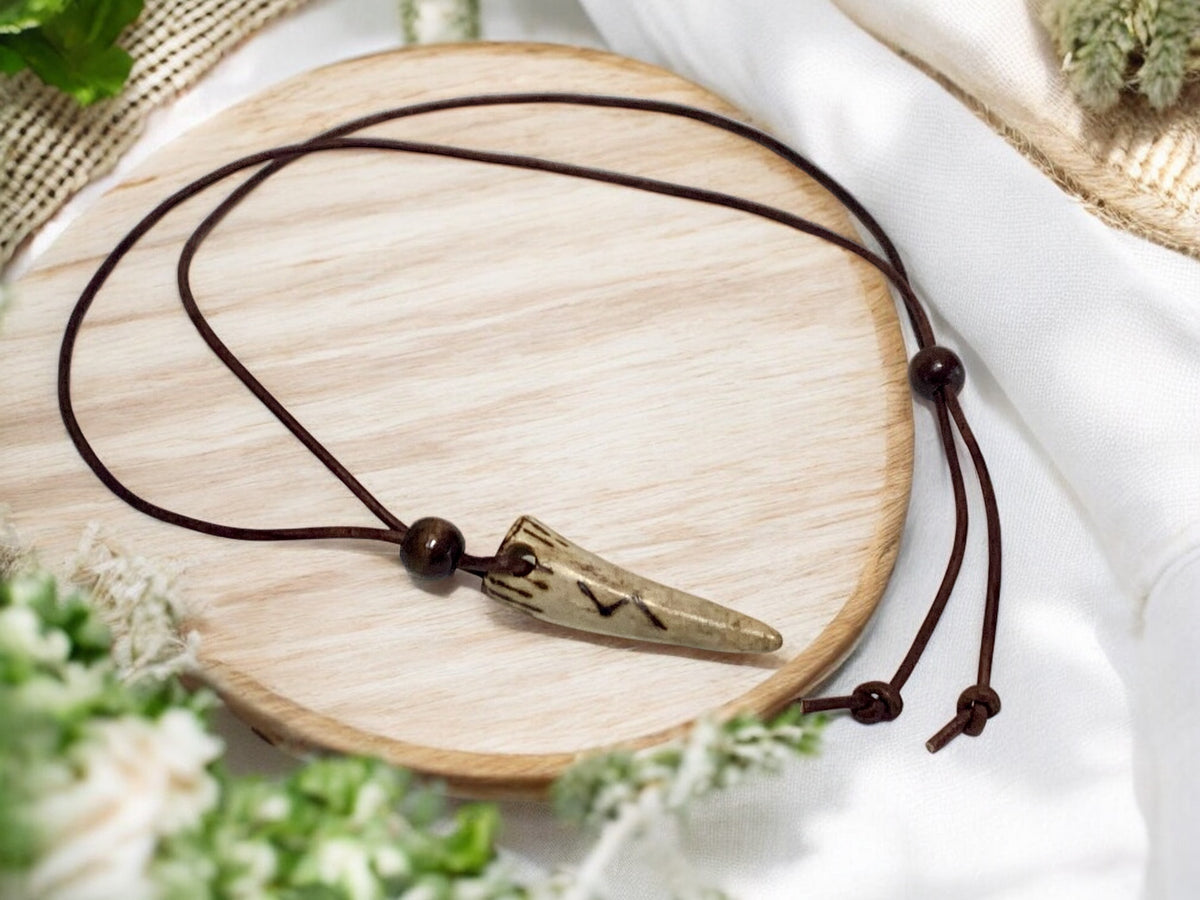 Sowilo Sun Amulet Necklace – Viking Antler Rune Pendant for Strength ...