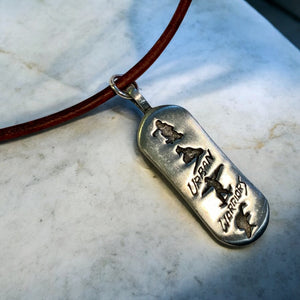 Leather Necklace with Skateboard Dog Tag – Street Style Pendant Skate Culture