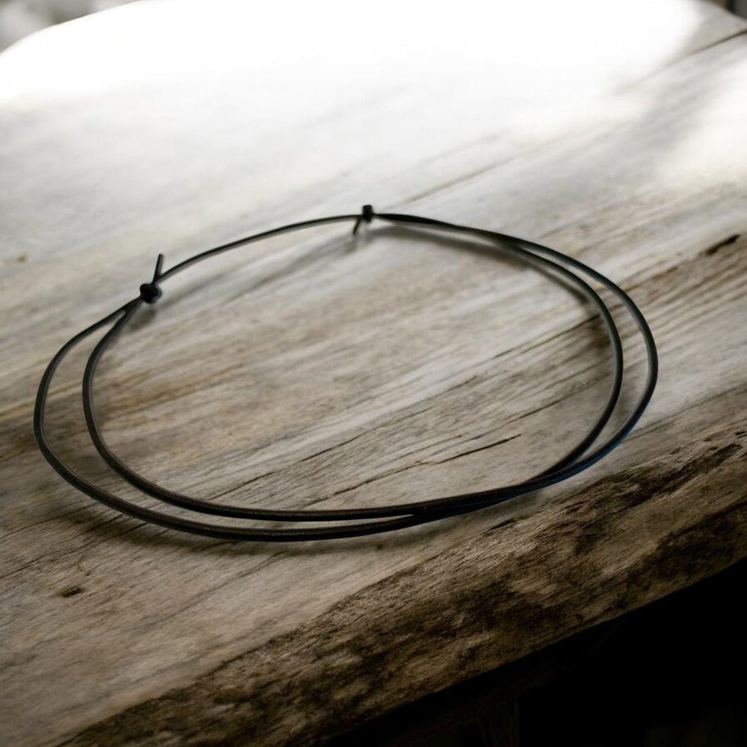 Minimalist Leather Necklace – Adjustable Cord for Men or Women