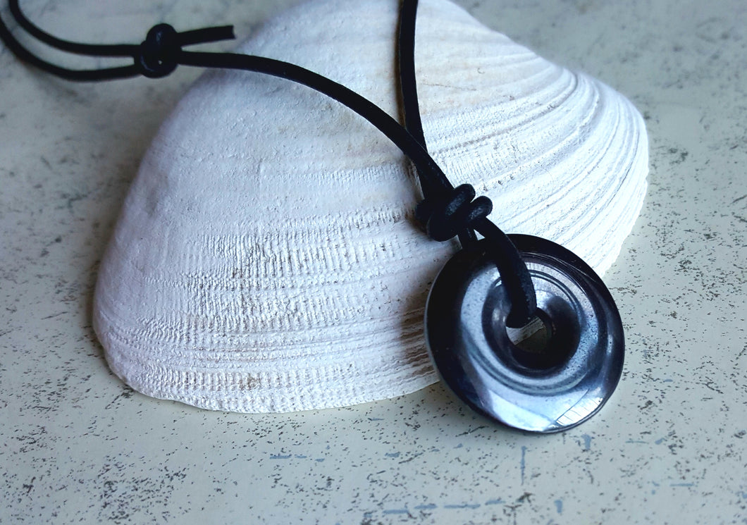 Leather Necklace With Black Hemalyke Donut