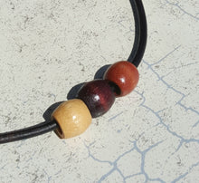 Load image into Gallery viewer, Leather Surfer Necklace Wooden Beads - sunnybeachjewelry
