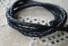 Load image into Gallery viewer, Braided Bolo Leather Cord Black Round 5mm  - 1 meter - sunnybeachjewelry
