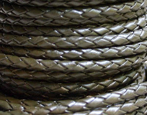 Braided Bolo Leather Cord Mehandi Green Round 3mm  - 1 meter - sunnybeachjewelry