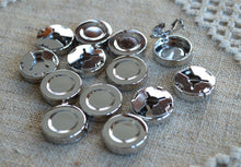 Load image into Gallery viewer, Button Cover Silver Imitation Nickel-Plated Brass 18mm Round
