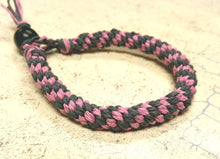 Load image into Gallery viewer, Hemp Bracelet Round Grey Pink - sunnybeachjewelry
