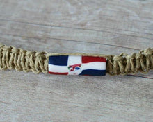 Load image into Gallery viewer, Hemp Bracelet with Dominican Republic Flag Beads - sunnybeachjewelry
