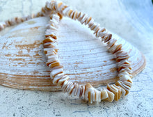 Load image into Gallery viewer, Surfer Puka Shell Necklace Beach Choker
