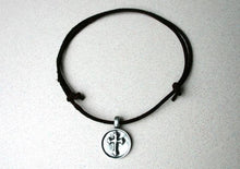 Load image into Gallery viewer, Leather Necklace With Round Pewter Cross - sunnybeachjewelry
