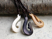 Load image into Gallery viewer, Leather Surfer Necklace With Maori Fish Hook - sunnybeachjewelry
