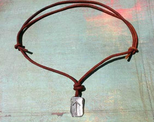 Rune Tiwaz Necklace Leather Warrior Talisman - sunnybeachjewelry