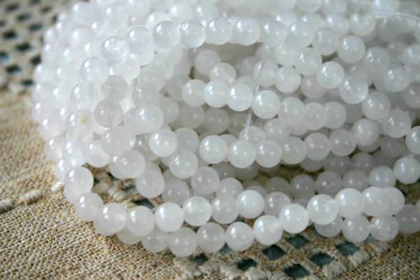 Snow Quartz Natural Gemstone Beads Round 4mm 6mm 8mm 16 Inches Strand - sunnybeachjewelry