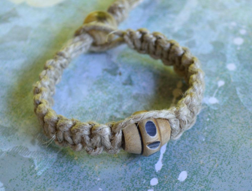 Surfer Hemp Bracelet Phatty Flat Carved Horn Beads - sunnybeachjewelry