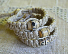 Load image into Gallery viewer, Surfer Hemp Bracelet Phatty Flat Carved Horn Beads - sunnybeachjewelry
